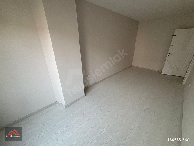 Asilden Küçükyalı Çarşıda Ön Cephe 2+1 net 68 m2 Kiralık Daire - Görsel 26
