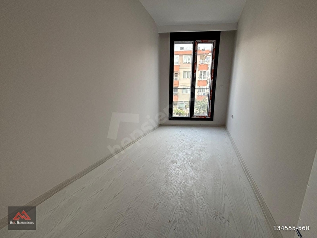 Asilden Küçükyalı Çarşıda Ön Cephe 2+1 net 68 m2 Kiralık Daire - Görsel 5