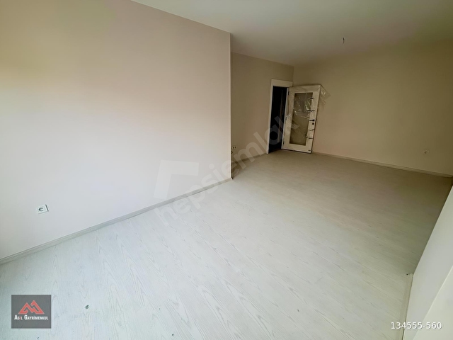 Asilden Küçükyalı Çarşıda Ön Cephe 2+1 net 68 m2 Kiralık Daire - Görsel 4