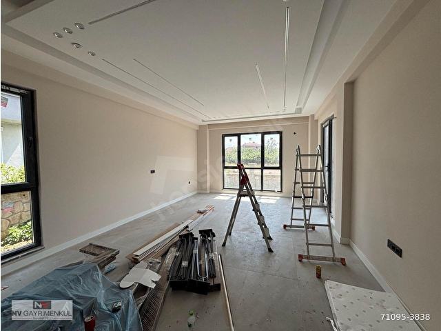 ARAPÇİFTLİĞİ MAHALLESİNDE    5+1 280 M2 ÖZEL KAPALI GARAJLI SATILIK MÜSTAKİL VİLLA - Görsel 7