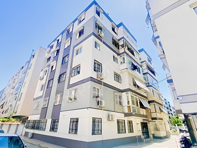 Karşıyaka, Bahriye Üçokta, Cadde Üzerinde, Bakımlı, EŞYASIZ