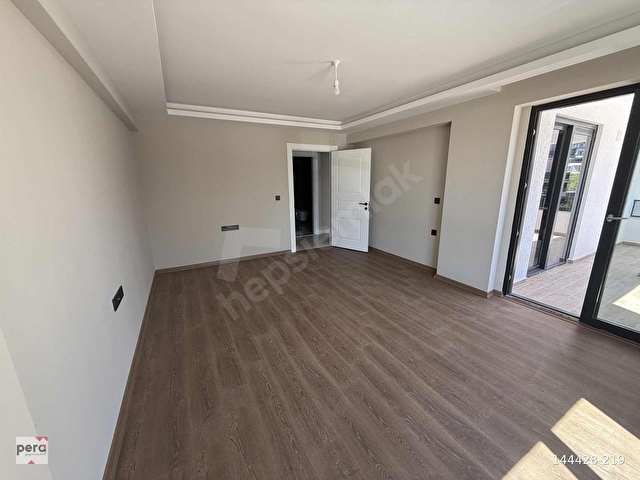 PERAdan merkezi konumda lüks donanımlı site içi sıfır 2+1 daire - Görsel 18