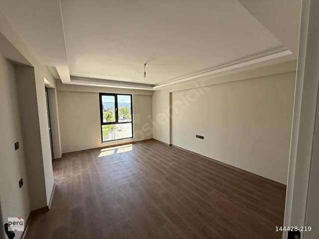 PERAdan merkezi konumda lüks donanımlı site içi sıfır 2+1 daire - Görsel 19