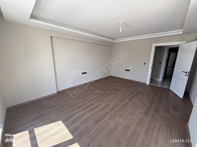 PERAdan merkezi konumda lüks donanımlı site içi sıfır 2+1 daire - Görsel 17