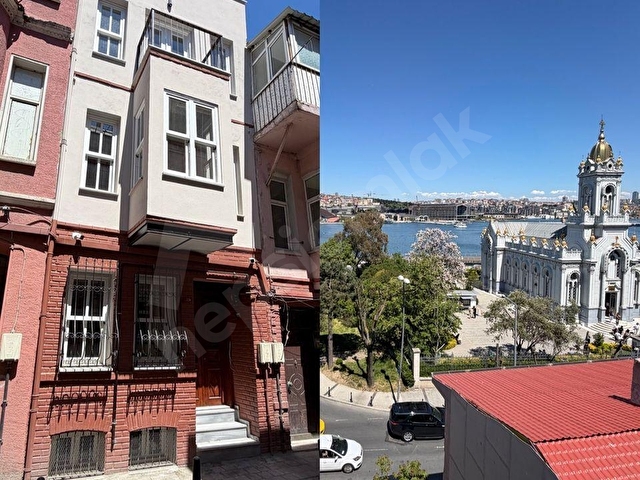 Kiralık Balat’ta Deniz Manzaralı, Teraslı, Müstakil Sıfır Bina | 4 Katlı, Güvenlik Sistemli