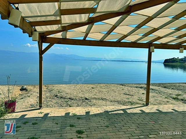 UYTUNDAN PELİTKÖYDE DENİZE SIFIR HAVUZLU BAHÇELİ 2+1 LÜKS DAİRE - Görsel 27