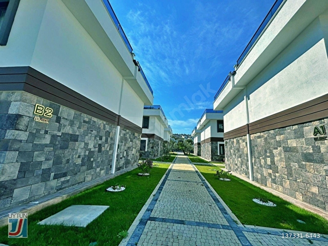 UYTUNDAN PELİTKÖYDE DENİZE SIFIR HAVUZLU BAHÇELİ 2+1 LÜKS DAİRE - Görsel 30