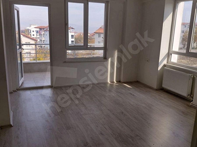 ISPARTA MERKEZ MUZAFFERTÜRKEŞ MAHALLESİNDE MUHTEŞEM KONUMDA GENİŞ FERAH KİRALIK DAİRE - Görsel 21