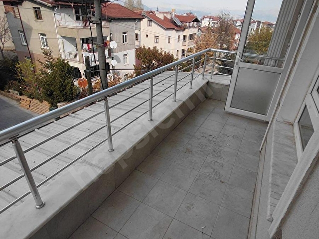 ISPARTA MERKEZ MUZAFFERTÜRKEŞ MAHALLESİNDE MUHTEŞEM KONUMDA GENİŞ FERAH KİRALIK DAİRE - Görsel 5