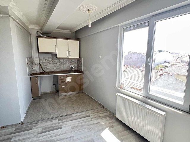 DURUDAN KİRALIK ÇAMLICA MH. 1+1 APART ASANSÖRLÜ BALKONLU - Görsel 27