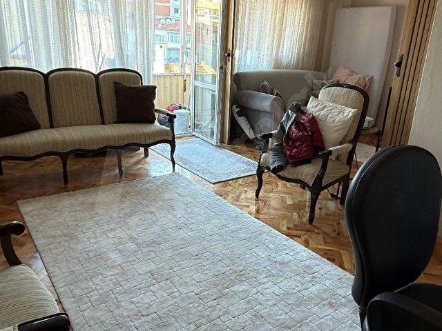 Eşrefpaşa cadde yakını 2+1 satılık daire