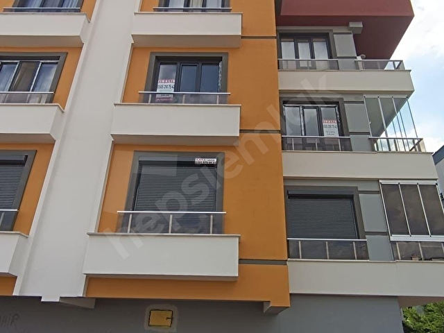 AHMET YESEVİ CAD. ÜZERİ ULTRA LÜKS ARAKAT 132 M2 GENİŞ YENİ BİNA  2+1 KİRALIK - Görsel 6