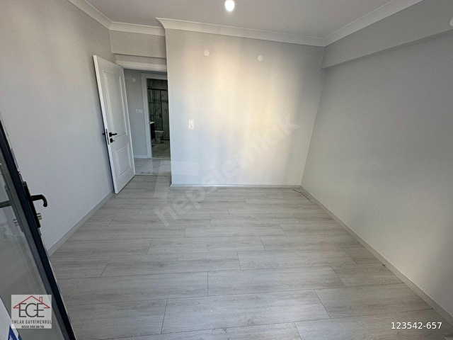 EGE EMLAKTAN OTOGAR KARŞISINDA ARA KATTA SATILIK 2+1 DAİRE - Görsel 13