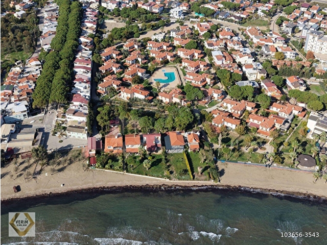 Seferihisar Erdem Tur Sitesi’nde Havuzlu Ve Güvenlikli Müstakil Konfor Satılık 3+1 Villa - Görsel 9