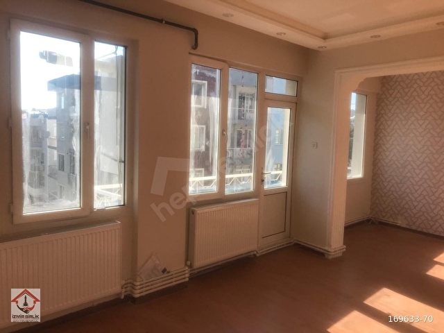 MENDERES CADDESİNDE ARA KAT 2+1 D.GAZLI DAİRE - Görsel 10