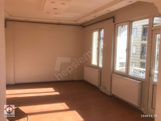 MENDERES CADDESİNDE ARA KAT 2+1 D.GAZLI DAİRE - Görsel 5