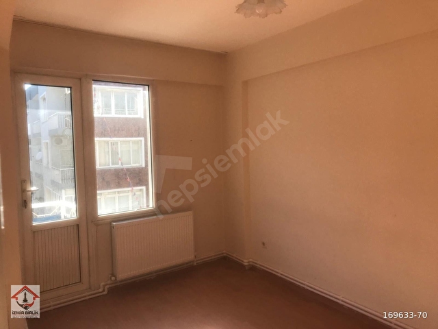 MENDERES CADDESİNDE ARA KAT 2+1 D.GAZLI DAİRE - Görsel 15