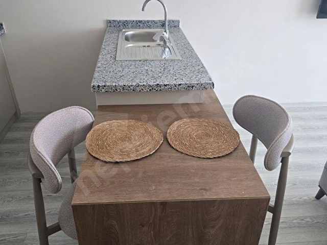 TURYAP TROPİKTEN ERDEMLİ MERKEZDE EŞYALI KİRALIK 1+1 DAİRE - Görsel 12