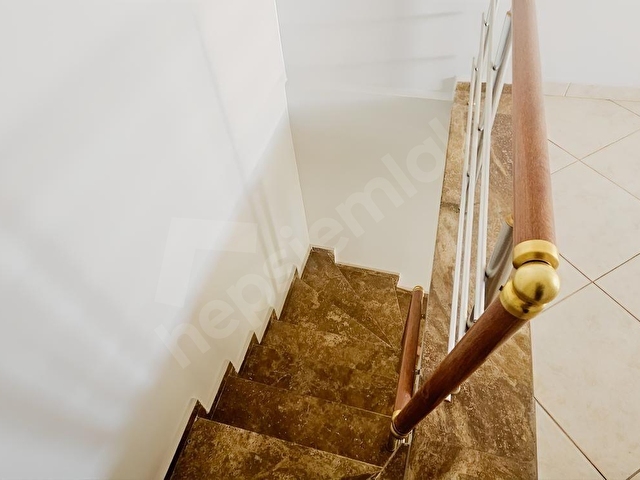AKGden SAHİLE YÜRÜME MESAFESİNDE | ÜST KAT DUBLEKS | 180 m² | - Görsel 9