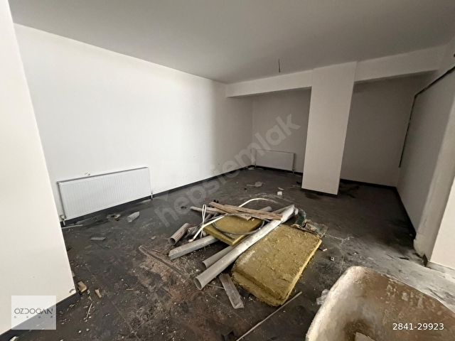 ÖZDOĞANDAN OĞUZ KAĞAN USTA CADDESİ ÜZERİNDE 220m2 KİRALIK DÜKKAN - Görsel 11
