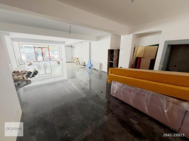ÖZDOĞANDAN OĞUZ KAĞAN USTA CADDESİ ÜZERİNDE 220m2 KİRALIK DÜKKAN - Görsel 3