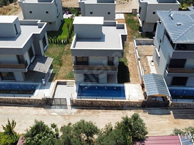 Müstakil Arsa İçinde Müstakil Havuzlu 3+1 Villa / yerden ısıtmalı 300m2 arsa içinde - Görsel 3