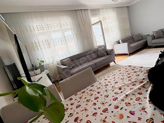 HOME PARKTAN SÖĞÜTLÜÇEŞME MAH.BAKIMLI SATILIK DAİRE