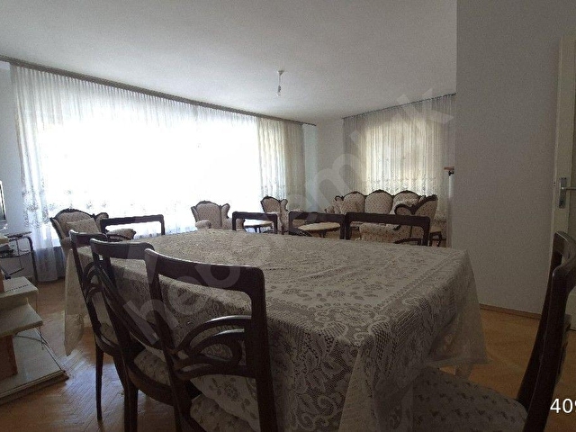 YALNİZGÜLDEN BAŞKENT HASTANESİNE YÜRÜME MESAFESİNDE 3+1 1  KAT ÖN CEPHE OLDUKÇA GENİŞ