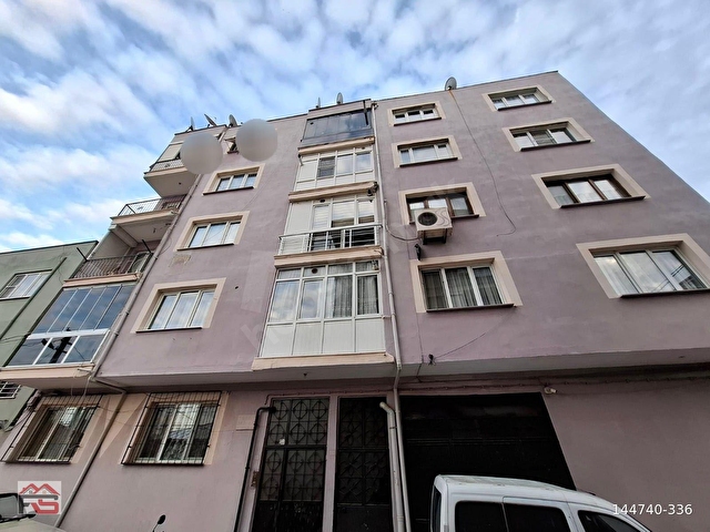 AKHİSAR HAS HOCA FAHRİ SERTEL EMLAKTAN SATILIK 2+1 DAİRE