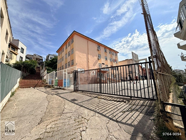 İlhandan Balçova Korutürkte Cadde Yanında Müstakil Bahçeli Eşyalı Kiralık Daire - Görsel 27