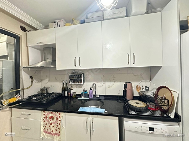 EYÜPSULTANDA SİTEDE TRAMVAYA YAKIN OTOPARKLI 2+1 FIRSAT DAİRE !! - Görsel 10