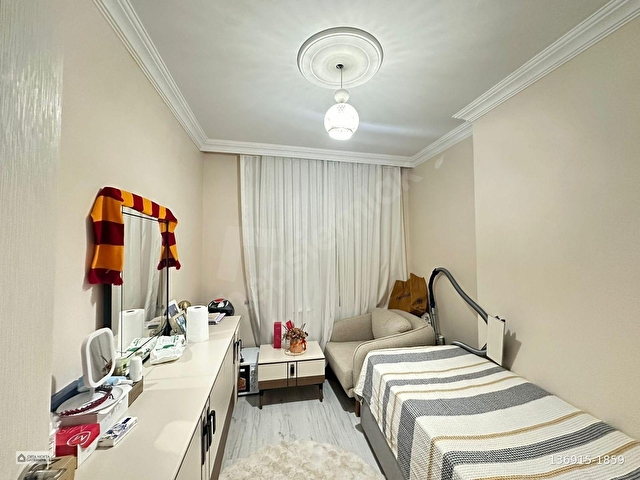 EYÜPSULTANDA SİTEDE TRAMVAYA YAKIN OTOPARKLI 2+1 FIRSAT DAİRE !! - Görsel 13