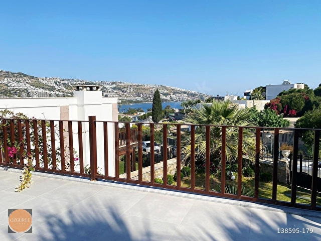 Gündoğanda 3+1 Deniz Manzaralı ve bahçeli Kiralık Villa - Görsel 19