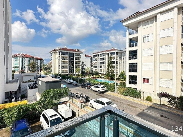 DENİZE 50 METRE MESAFEDE İDDA EDİYORUZ BU FİYATA DAİRE YOK.