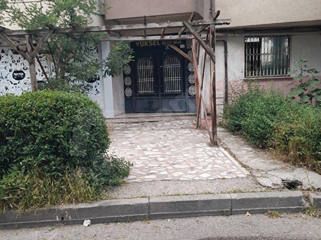 İHSANİYE MAHALLESİ KOSKİ YAN SOKAĞI (ESKİ SSK) KİRALIK 4+1 DAİRE