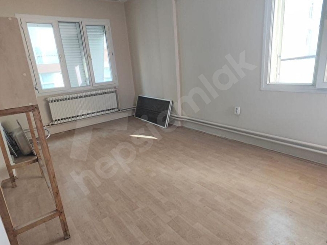 TÜRK KOLEJİ YANINDA, ÜÇ CEPHELİ, KOMBİLİ, GÜZEL DAİRE... - Görsel 9
