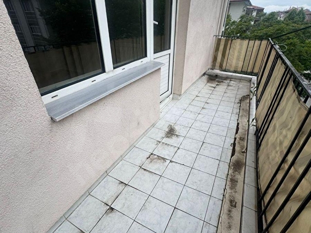 CADDE ÜZERNDE ÜÇ BALKONLU KATTA BAĞIMSIZ ÖN CEPHE 3+1 DAİRE - Görsel 22