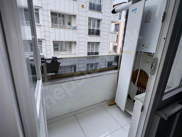 DEVLET HASTANESİNE KOMŞU GENİŞ KULLANIMLI ARA KAT DAİRE - Görsel 3