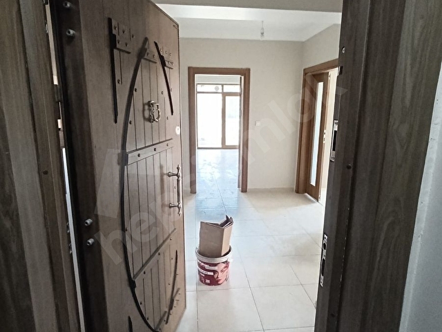 TUNCELİ HUZUR EMLAKTAN SATILIK 3+1 DAİRE CADDE ÜSTÜ 150M² - Görsel 2