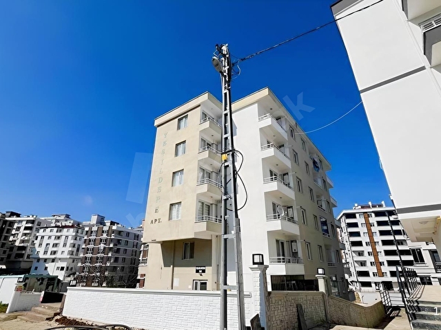 Körfez Tramvaya Yürüme Mesafesinde | Yüksek Kredili | Eşyalı 1+1 - Görsel 2