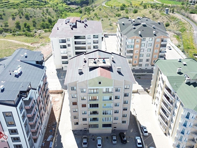 GÜZELYURT MAHDE 215M² GENİŞ 4+1 DAİRE FULL YAPILI 3 BALKONLU - Görsel 5