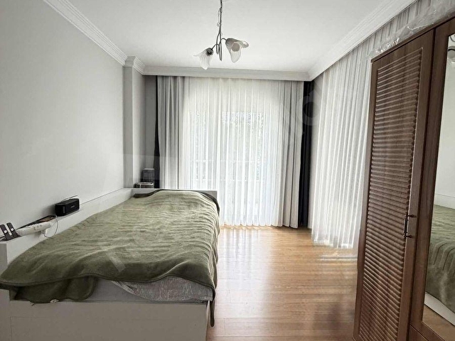 Ergenekonda Bakımlı, 3 Balkonlu, 145m2 Net, Ferah, Ara Kat - Görsel 11
