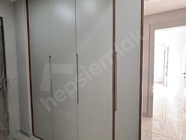 GÜMÜŞÇAYDA CADDE ÜZERI ARA KAT ASANSÖRLÜ ÖN CEPHE ULTRA LÜX SIFIR DAIRE - Görsel 25