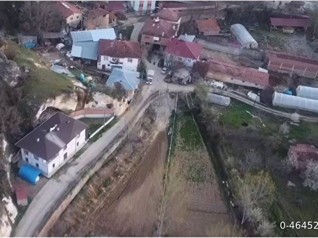 Kastamonu Merkez , Kayalı Köyünde Köy içi 860 m² satılık arazi - Görsel 5