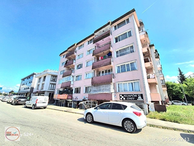 Hak Emlaktan Tam Merkezi Konumdan Kiralık 3+1 Çok Uygun Daire - Görsel 3