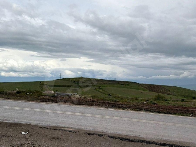 DÜZGÜN EMLAK OFİSİNDEN YATIRIMA UYGUN KÖŞE BAŞI 847 M2 ARSA - Görsel 11