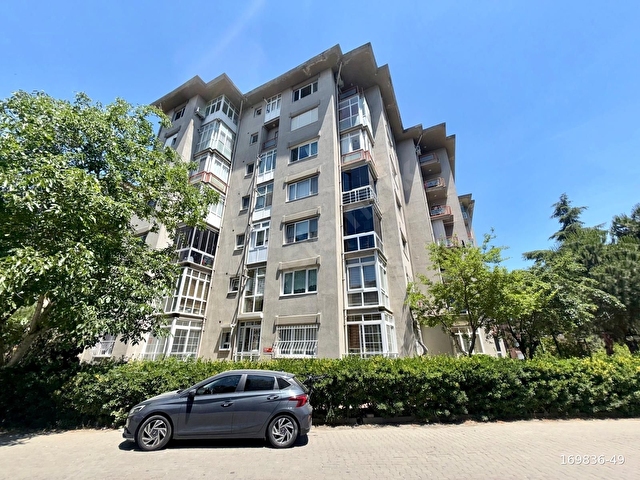 REMAX TOPRAKTAN MİMAROBA EMLAK KONUT SİTESİNDE SATILIK 4+1