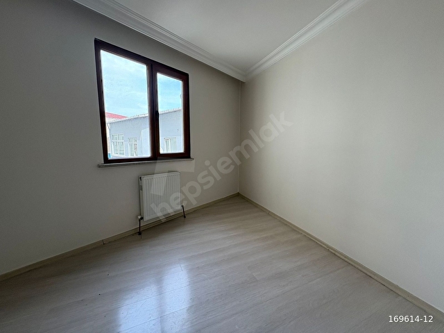 ÇEKMEKÖY TAŞDELENDE KAPALI OTO PARKLI VE DEPOSU OLAN DAİRE - Görsel 20
