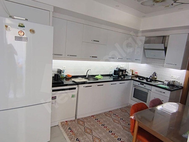 BEY ARSADAN MERKEZDE LÜX YAPIM GENİŞ M2 EBEVEYN BANYOLU DAİRE .! - Görsel 5