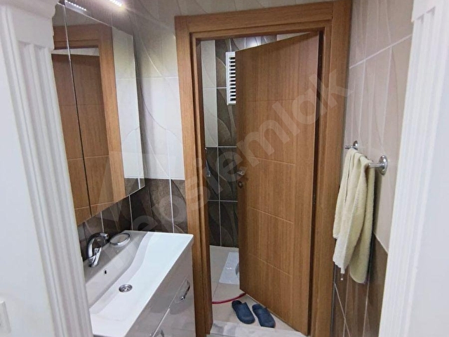 BEY ARSADAN MERKEZDE LÜX YAPIM GENİŞ M2 EBEVEYN BANYOLU DAİRE .! - Görsel 11